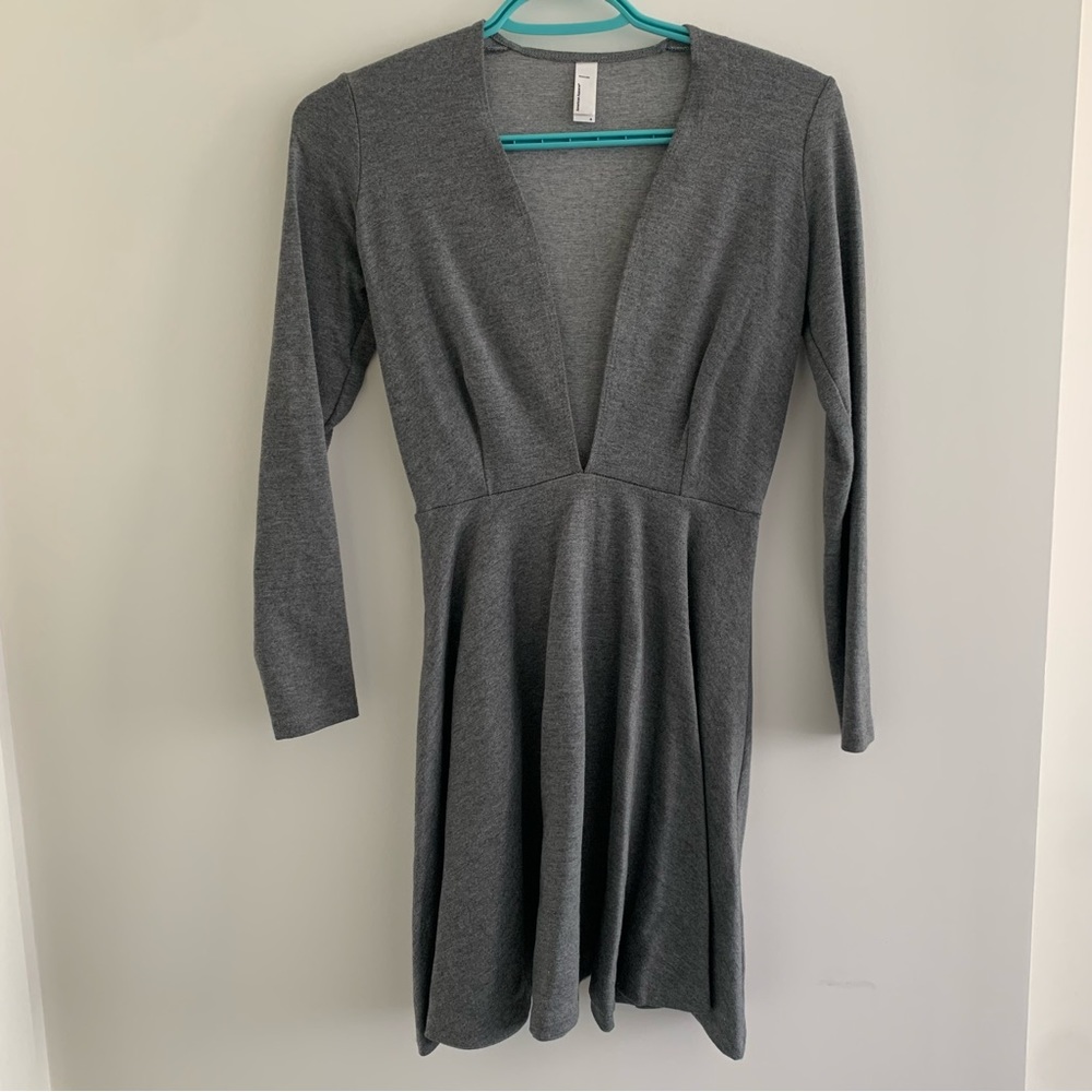 AMERICAN APPAREL v-neck dress, grey